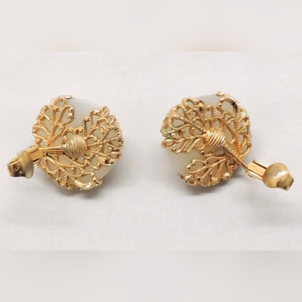 Vintage Napier 1950 Goldtone White Monglow Clip Back Earring - Picture 5 of 5